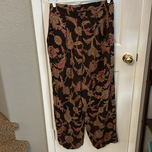 Ellen Tracy Linda Allard Women’s (14) Brown Paisley 100% Silk Sheer Vintage Pant - Picture 2 of 8